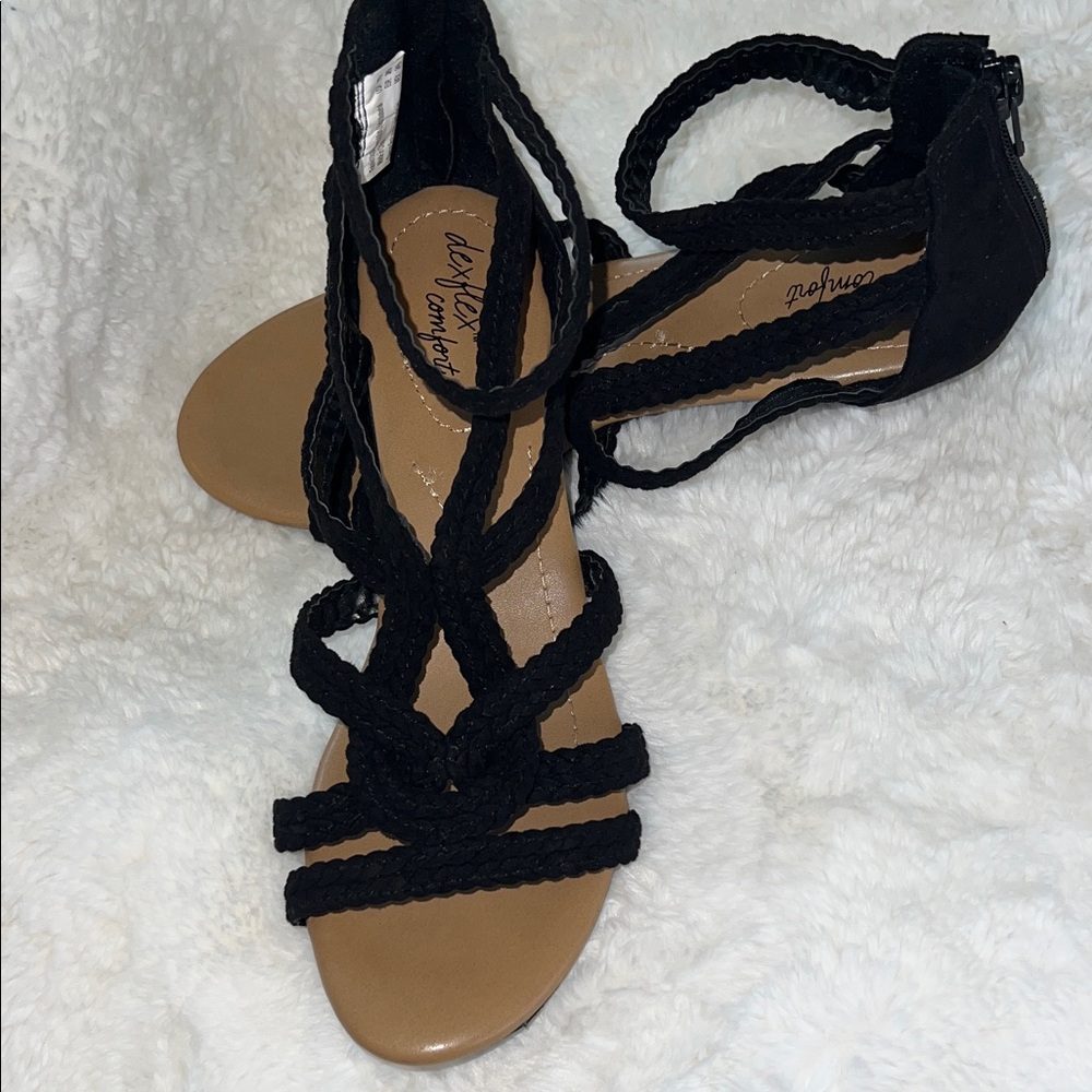 Dexflex Strappy Braided Black Women's Sandals - Comfort Brand 7.5 NEW